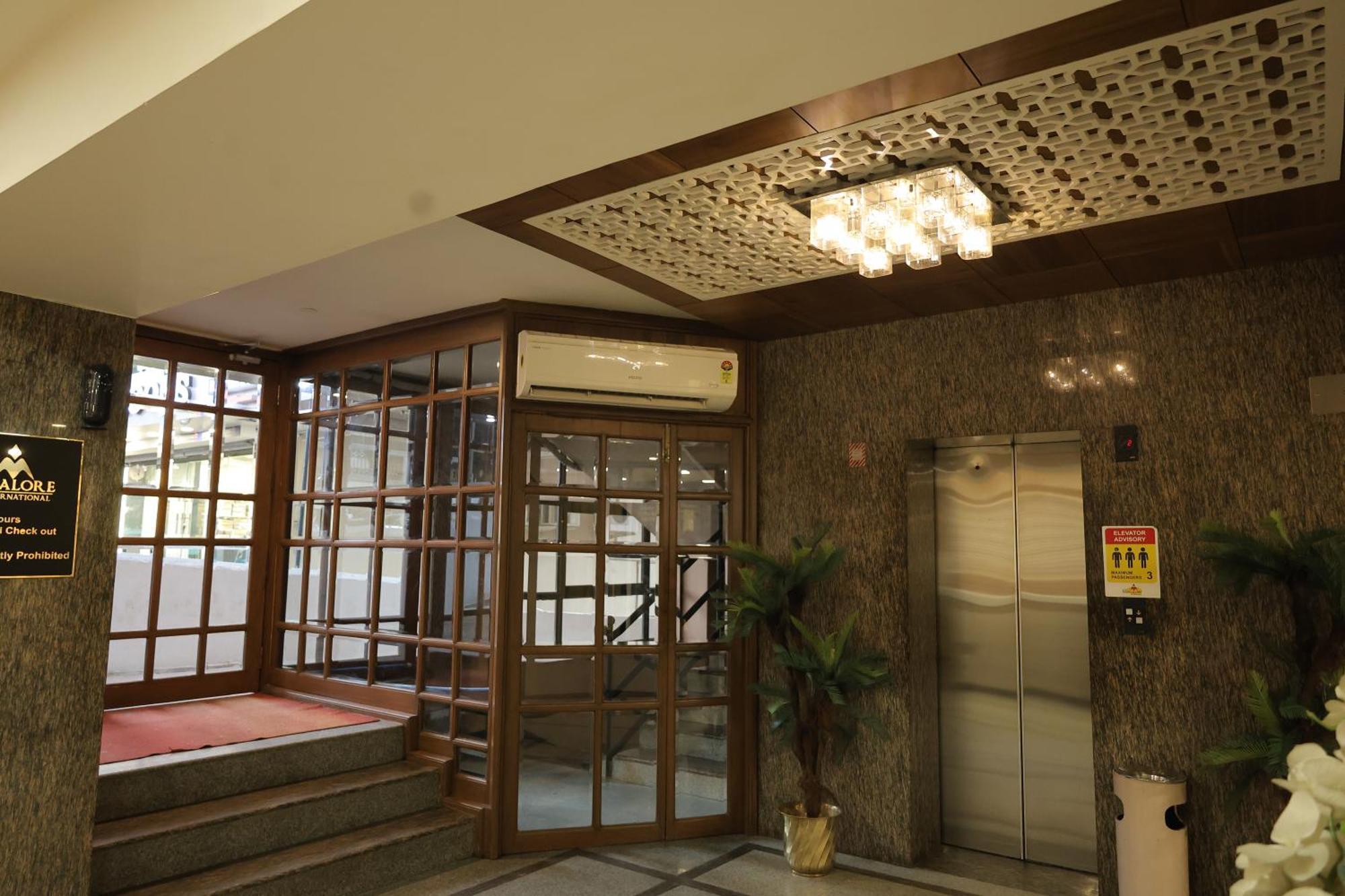 Hotel Mangalore International Exterior foto
