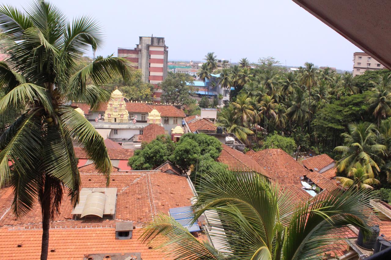 Hotel Mangalore International Exterior foto