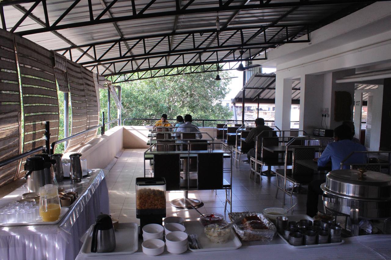 Hotel Mangalore International Exterior foto